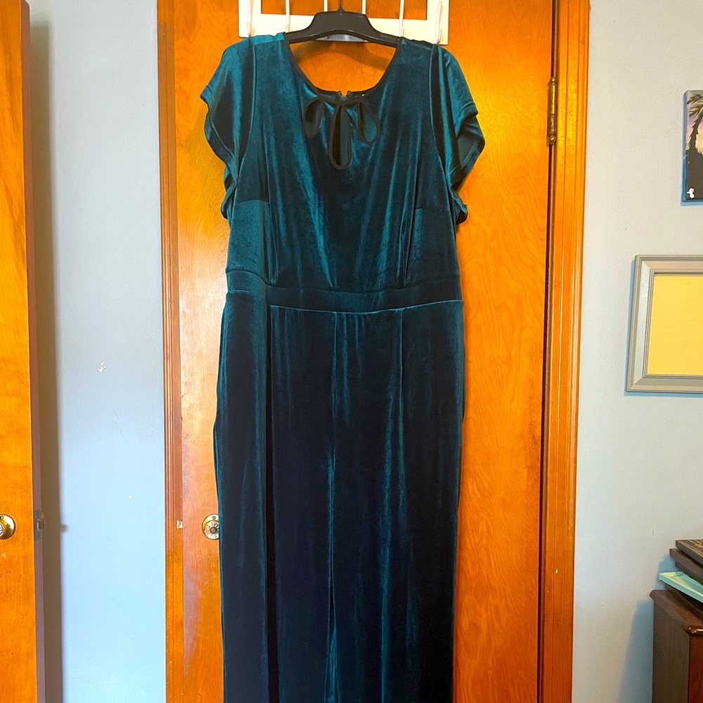 ModCloth 2x Plus Dark Green Velour Pants Romper